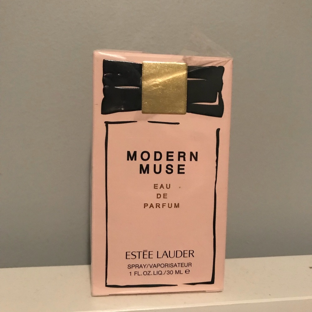 Estēe Lauder Modern Muse